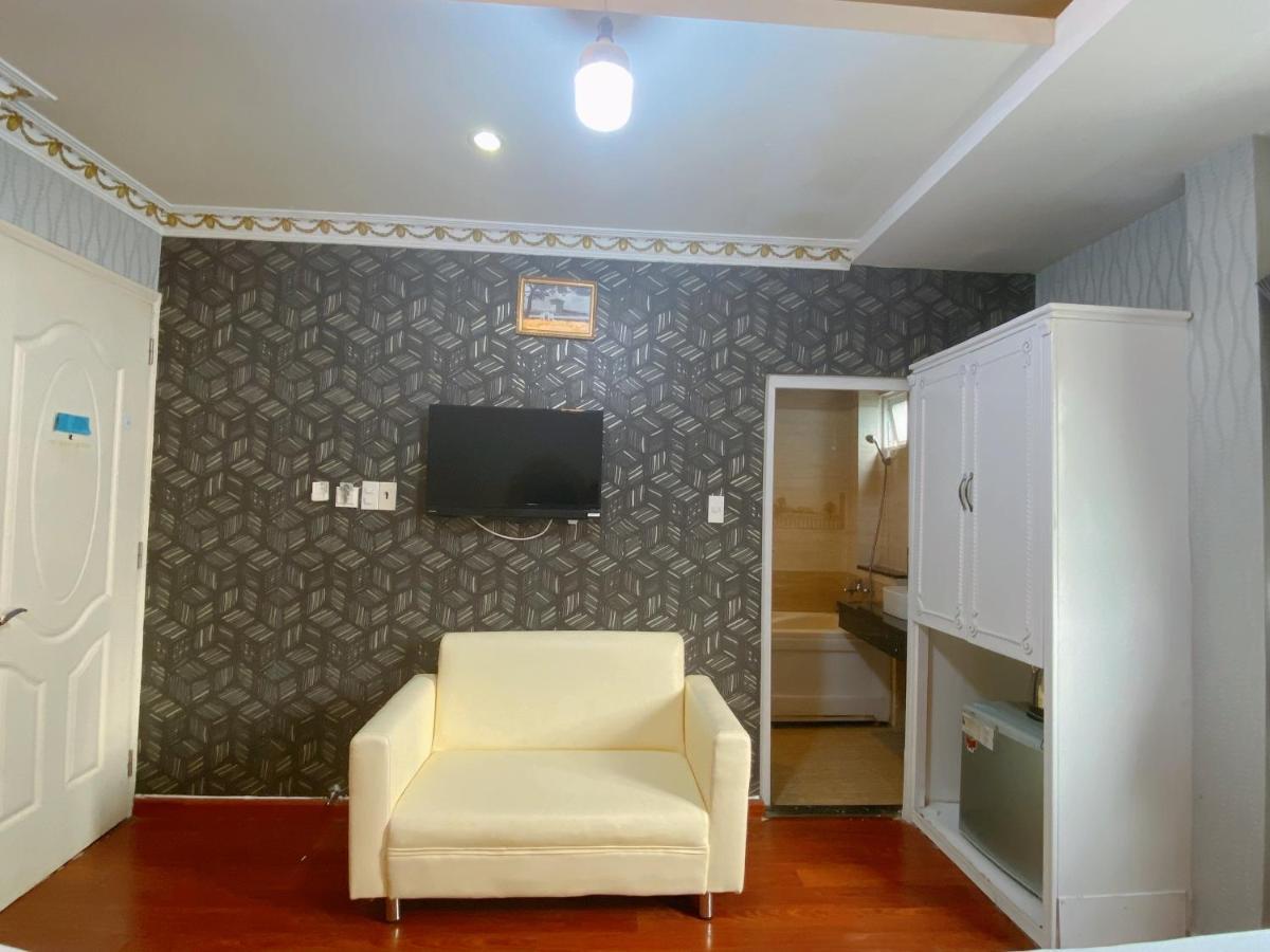 הו צ'י מין סיטי Crowne Bui Vien Hotel מראה חיצוני תמונה