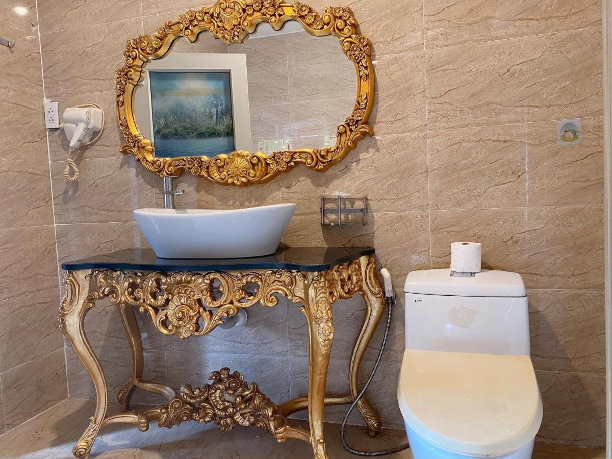 הו צ'י מין סיטי Crowne Bui Vien Hotel מראה חיצוני תמונה