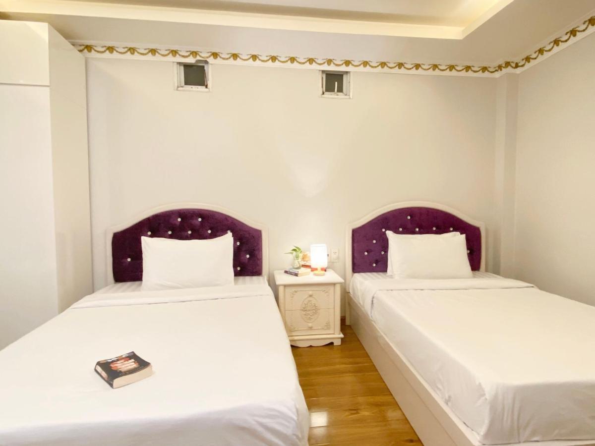 הו צ'י מין סיטי Crowne Bui Vien Hotel מראה חיצוני תמונה